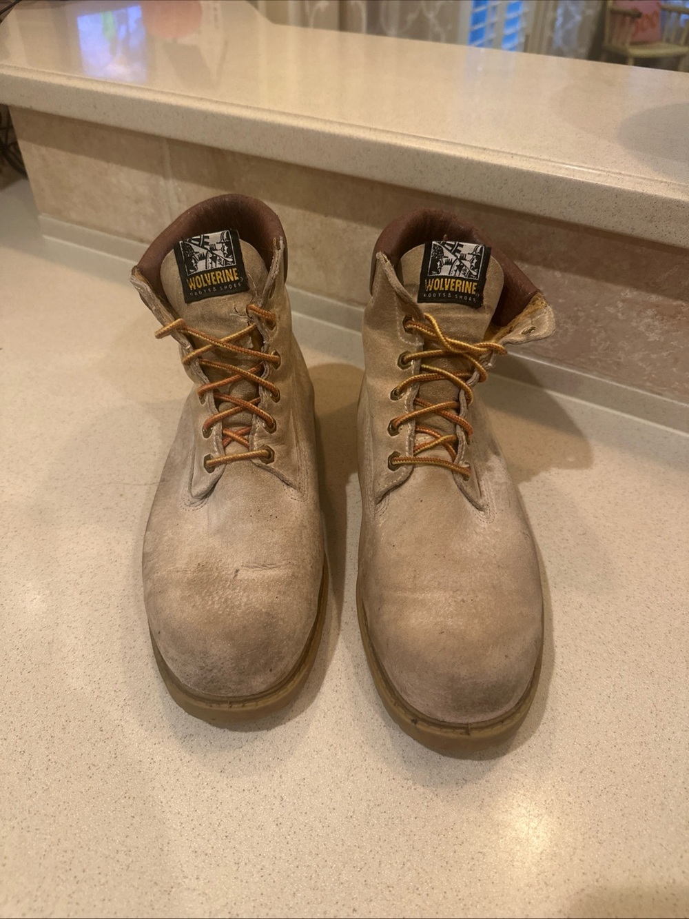 Wolverine Men's Tan Work Boots - Durable Lace-Up Safety Boots 9.5